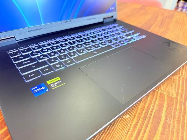 Обзор GIGABYTE Gaming A16 — доступный 16" игровой ноутбук с RTX 5050